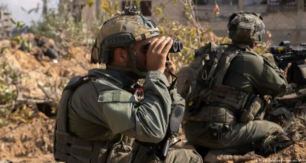 Israeli soldiers in the Gaza Strip: Trying to spot Hamas fighters is a tough task.