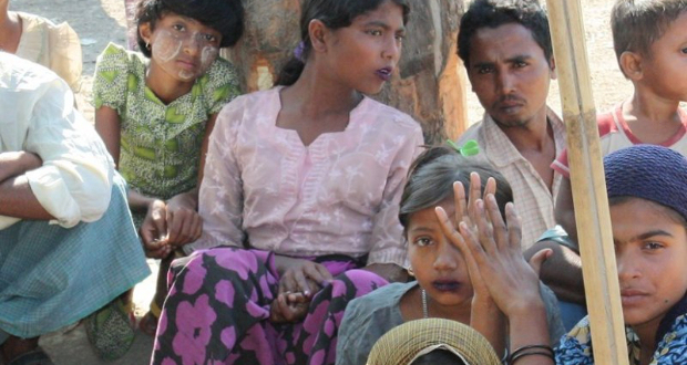 Displaced Rohingya people in Rakhine State, Burma. Photo Foreign and Commonwealth Office, Wikipedia Commons.