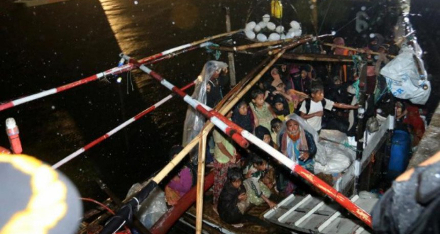 Stricken boat with over 100 Rohingya refugees docks in Indonesia