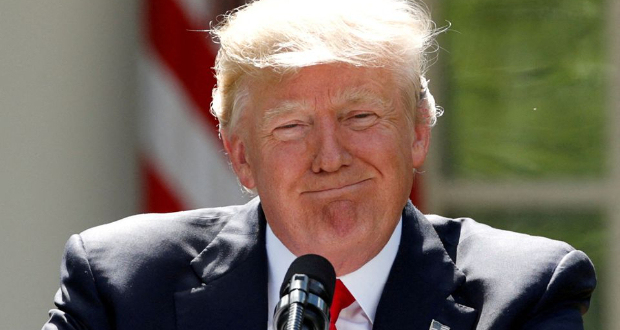 U.S. President Donald Trump pauses as he announces his decision that the United States will withdraw from the landmark Paris Climate Agreement, in the Rose Garden of the White House in Washington, U.S., June 1, 2017. REUTERS/Kevin Lamarque/File Photo