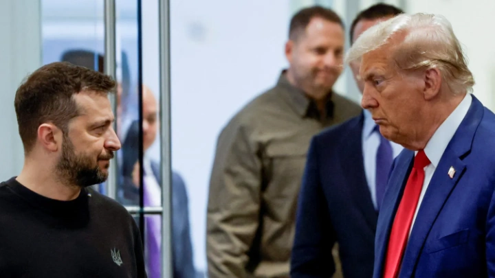 Republican presidential nominee and former U.S. President Donald Trump and Ukraine's President Volodymyr Zelenskiy meet at Trump Tower in New York City, U.S., September 27, 2024. (REUTERS/Shannon Stapleton)