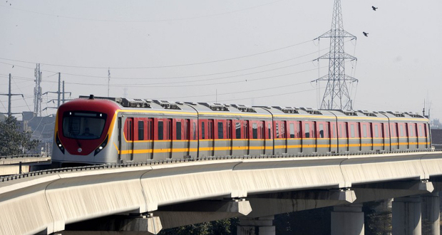 An Orange Line Metro Train (OLMT) runs on the track in Lahore, Pakistan, Feb. 2, 2024. Photo: Xinhua